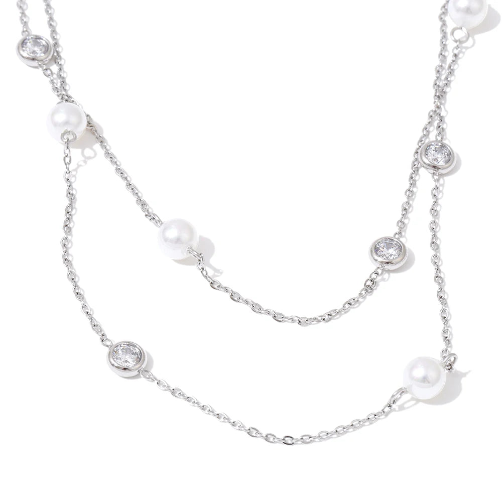 Collar en capas de perla y circonita