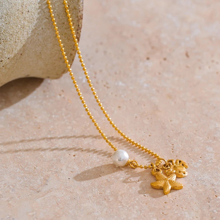 Collar de perlas marinas