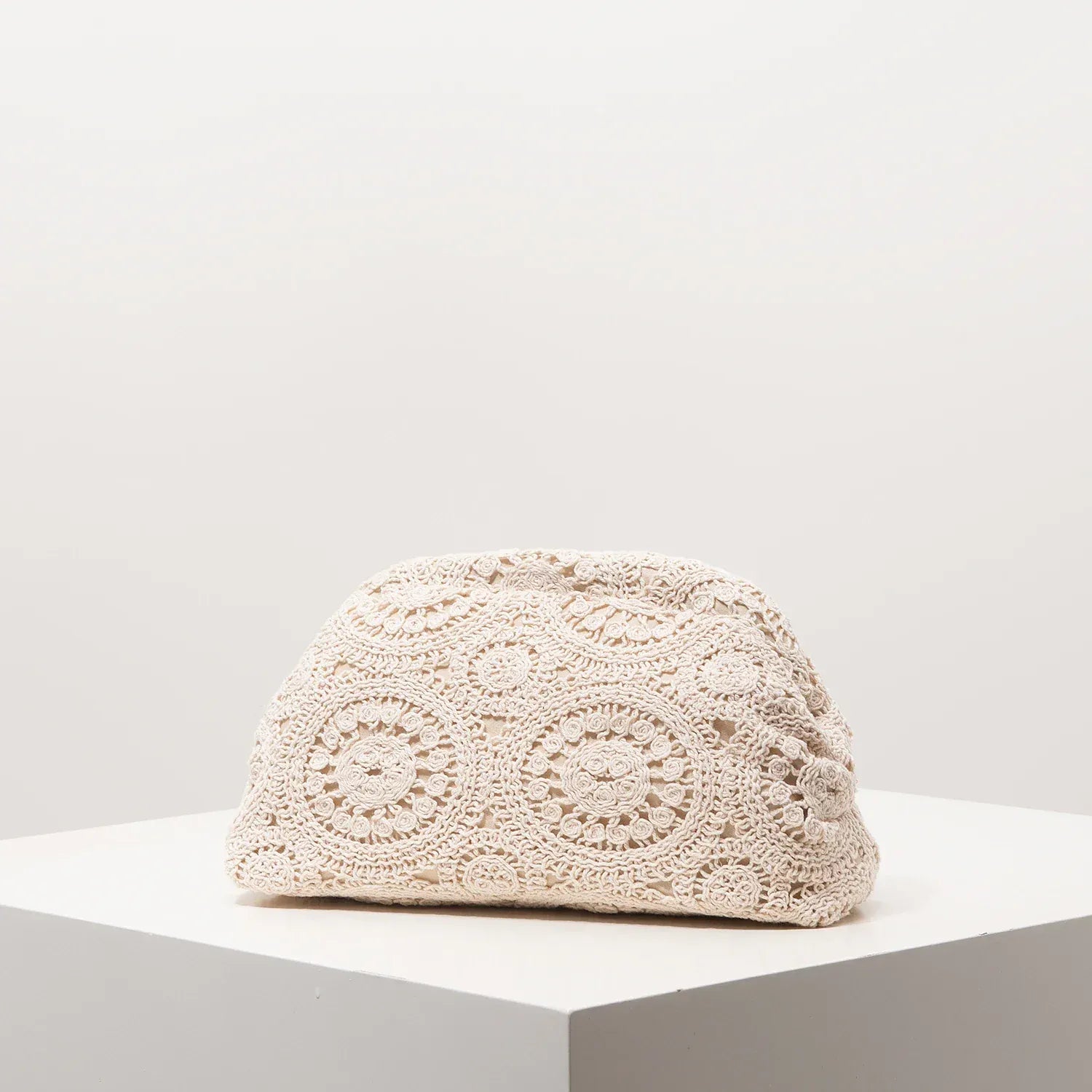 Liekoo Bohemian Kiss Lock Bag – Relaxed, Chic & Effortlessly Stylish