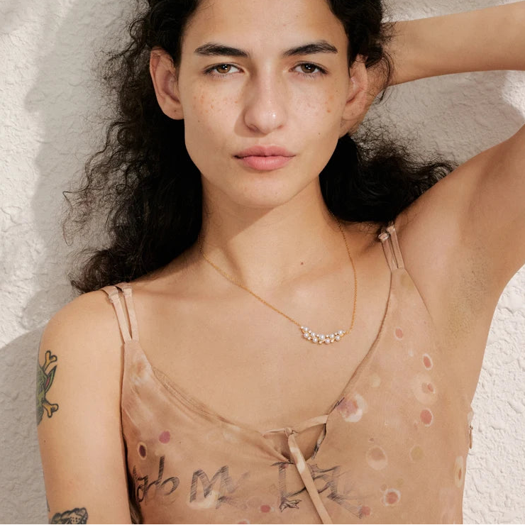 Collar de rama de perla