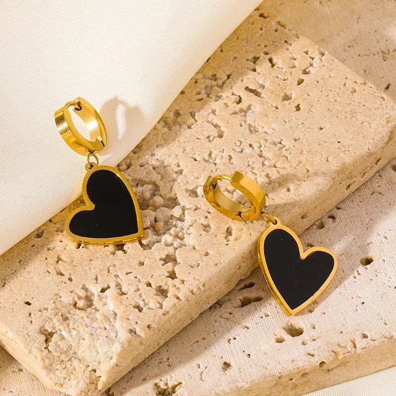 Pendientes de aro con corazón negro
