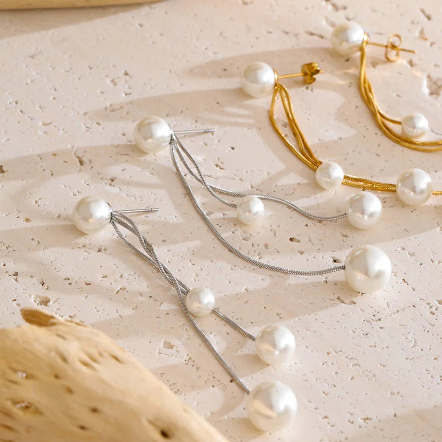 Pendientes de perlas brillantes