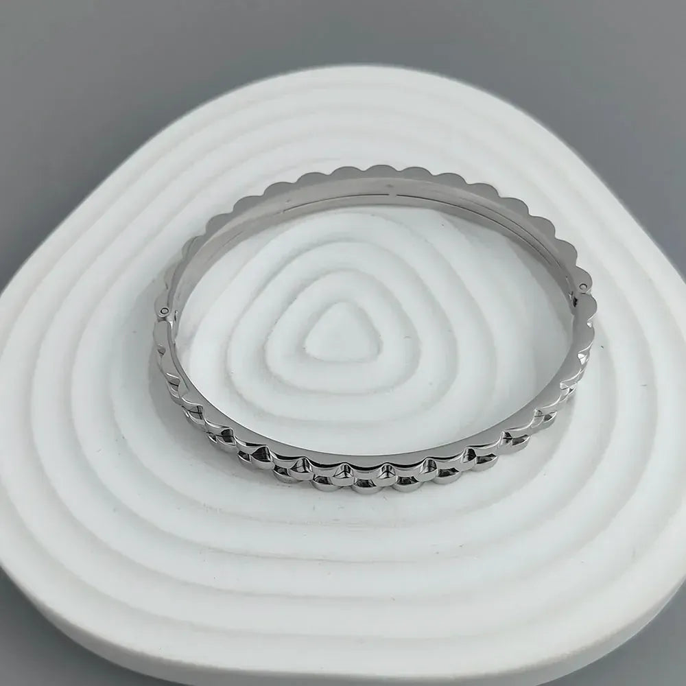 New gear-shaped stainless steel gold-plated bracelet 18K, high quality waterproof couple bracelet, wife gift