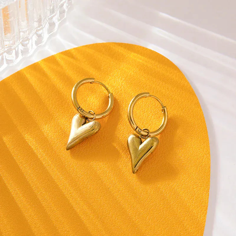 Liekoo Heart Necklace & Earrings Set – Stylish & Timeless