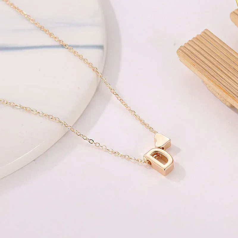 Liekoo Initial Pendant Necklace – Personal & Trendy