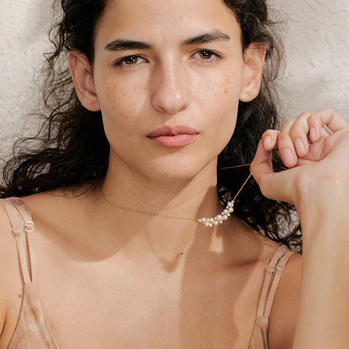 Collar de rama de perla