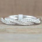 Anel de zircónia torcida