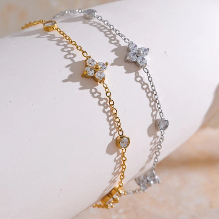 Pulseira de flor de zircónia