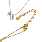 Colar com pendente retangular