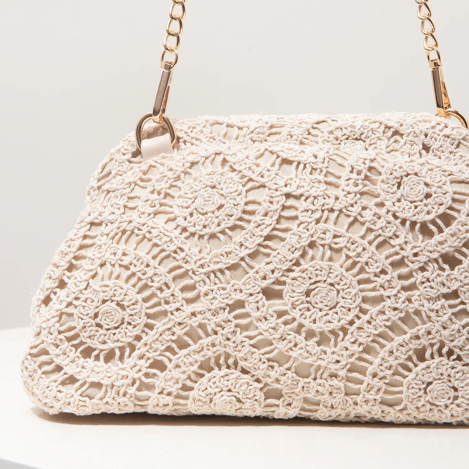 Liekoo Knitted Kiss Lock Women's Bag – Knitting Pattern & Hollow-Out Design