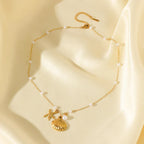 Collar de estrellas de mar y conchas marinas