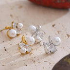 Brincos com Arranjo de Pérolas