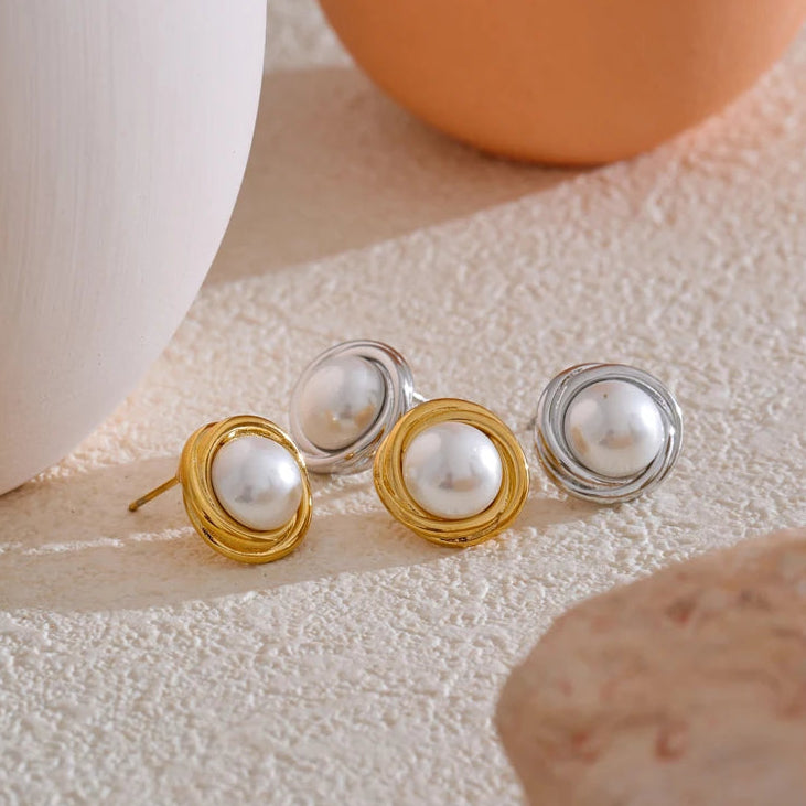 Pendientes de perlas onduladas