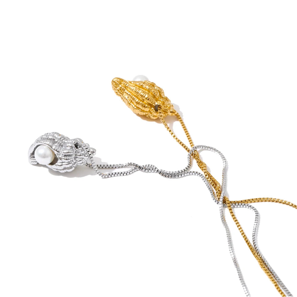 Seashell Pearl Necklace