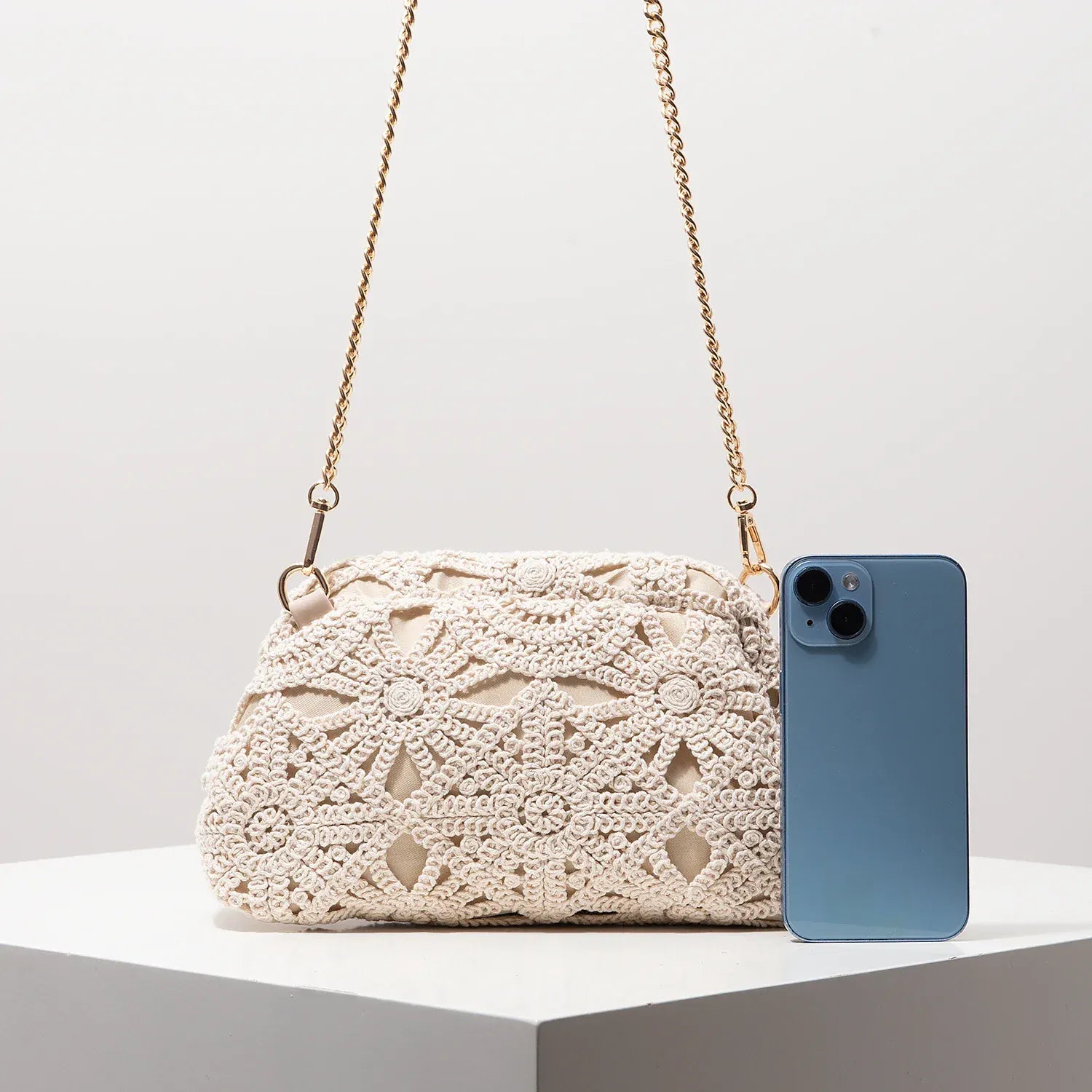 Liekoo Knitted Kiss Lock Women's Bag – Knitting Pattern & Hollow-Out Design