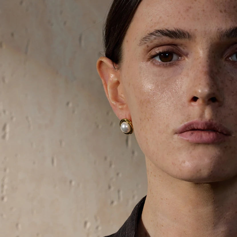 Pendientes de perlas onduladas