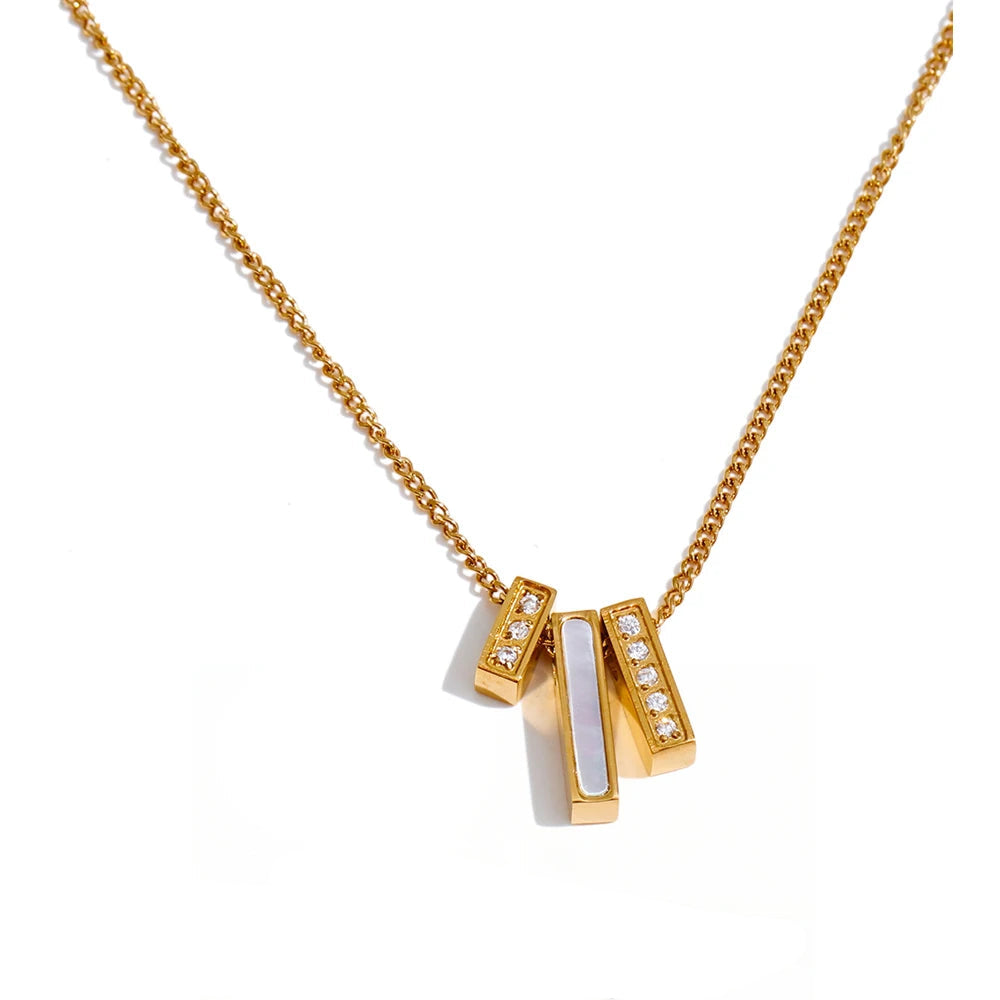 Collar con colgante rectangular