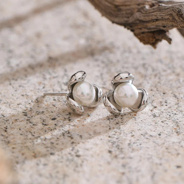 Flower Pearl Earring