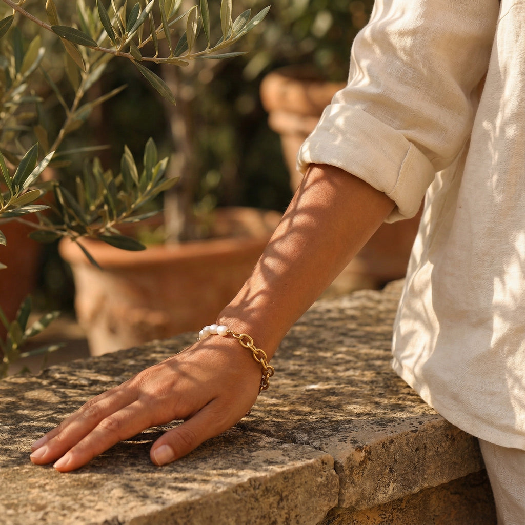 Aquaris Pearl Bracelet