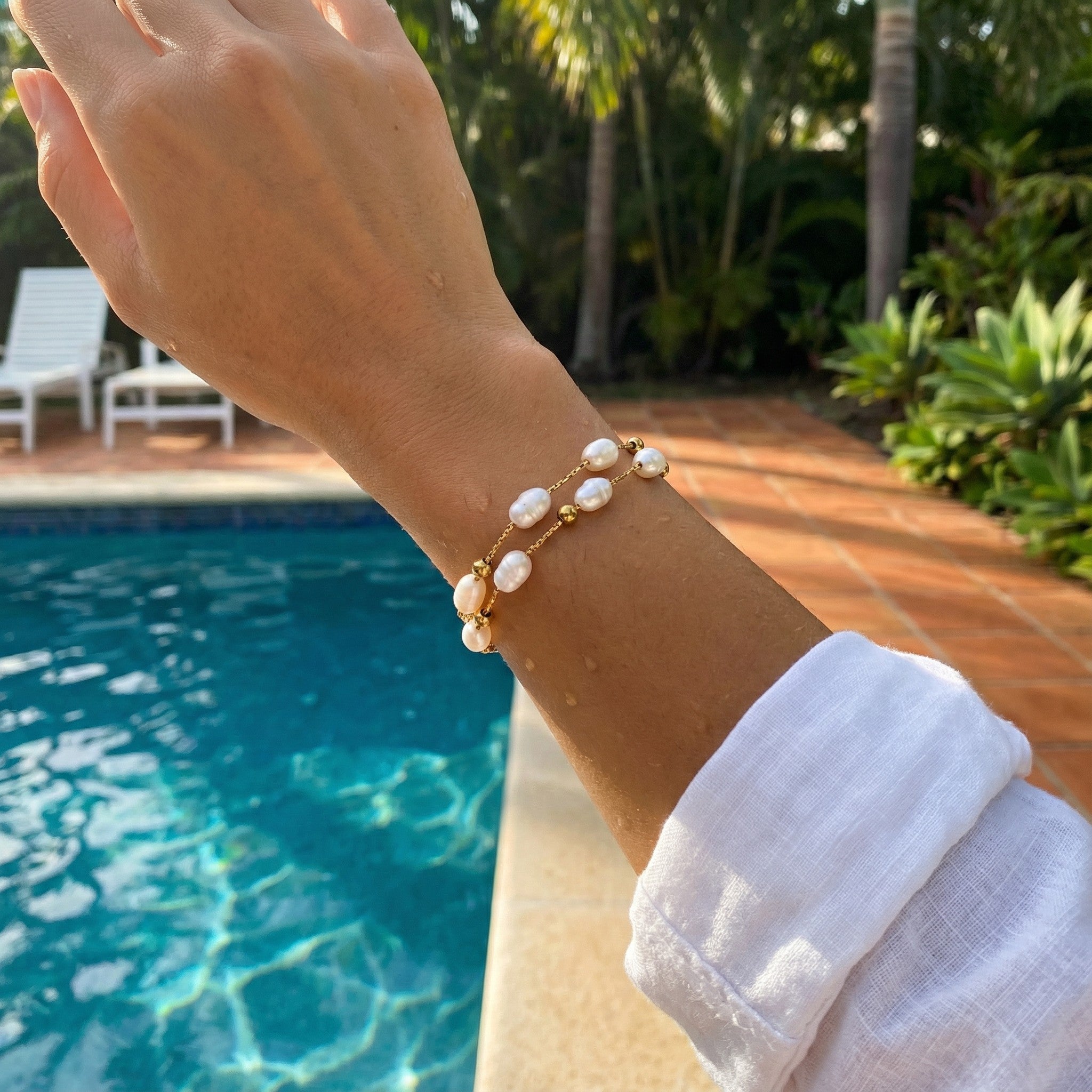 Ocean Glow Pearl Bracelet