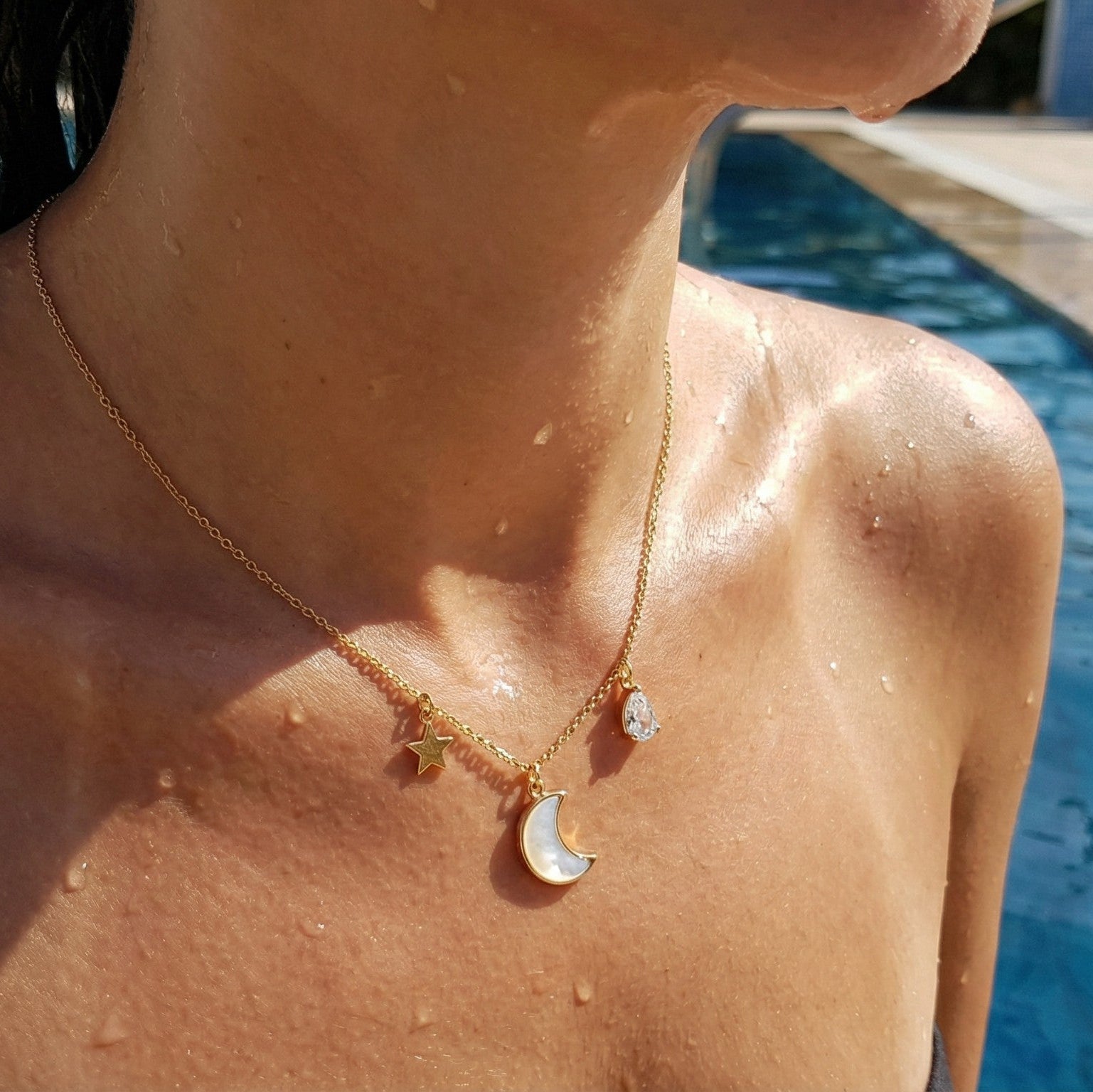 Collar de Perlas y Luna